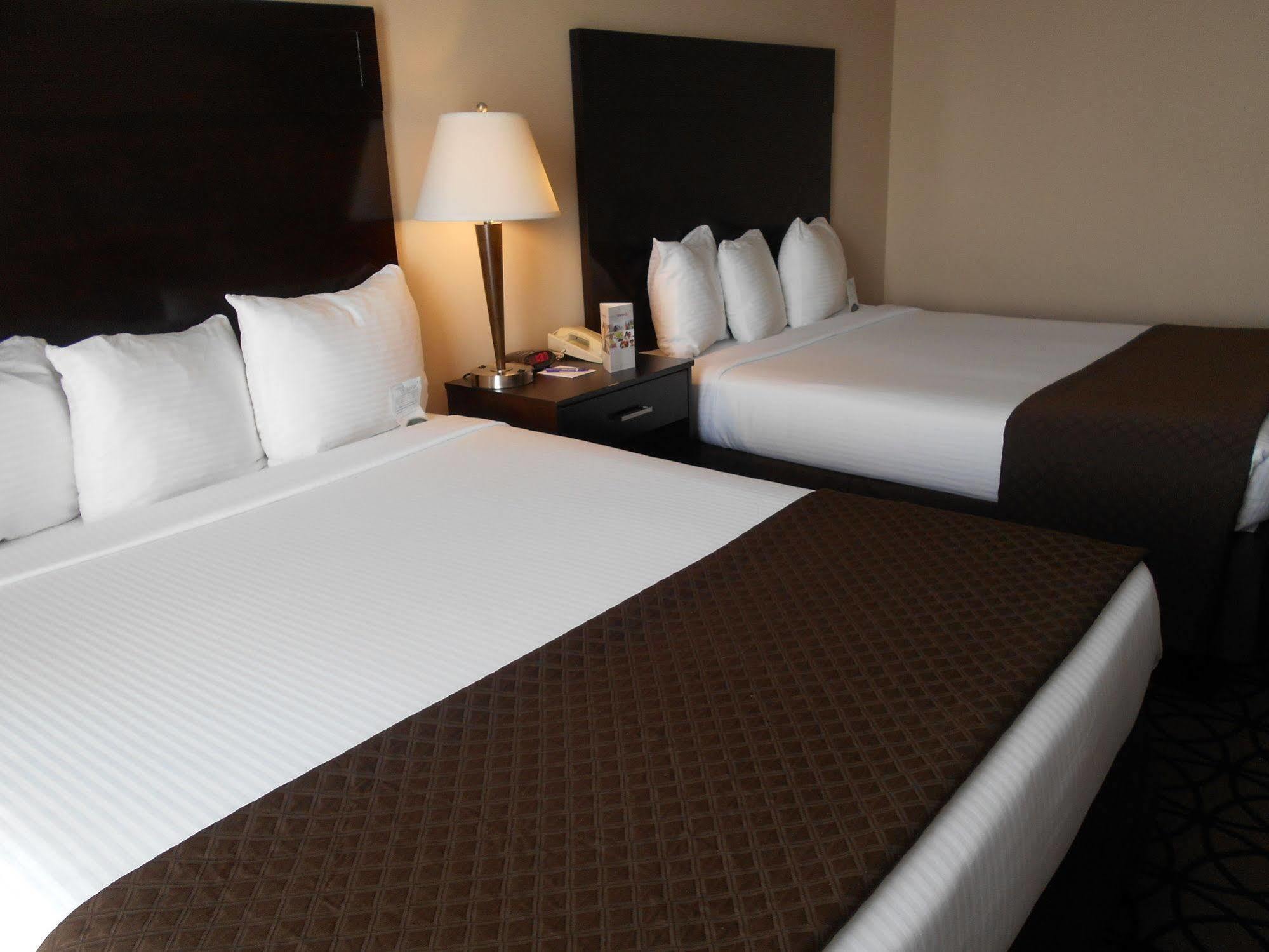 Red Lion Inn & Suites Olympia, Governor Hotel Экстерьер фото