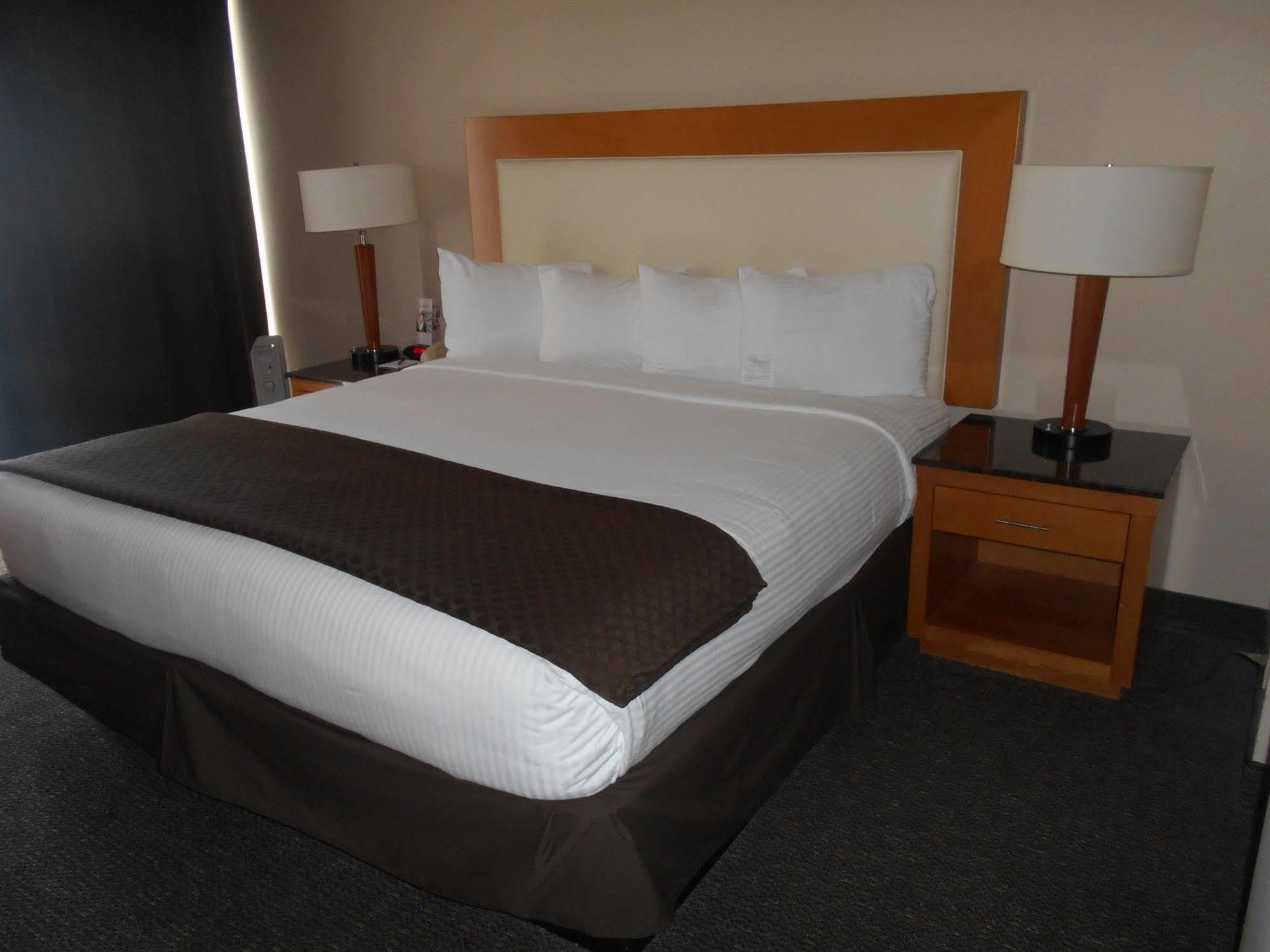 Red Lion Inn & Suites Olympia, Governor Hotel Экстерьер фото